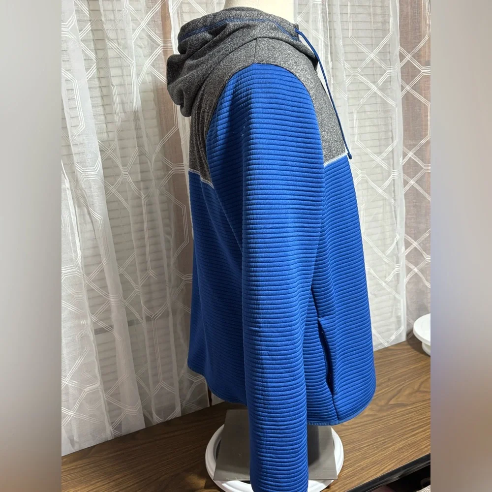 NFL TEAM Apparel Indianapolis Colts Blue and Gray Zip-Up Hoodie 27”L 23” p2p
